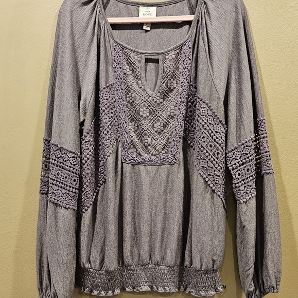 Knox Rose Purple Lace Detail Women's Top - Picture 2 of 14